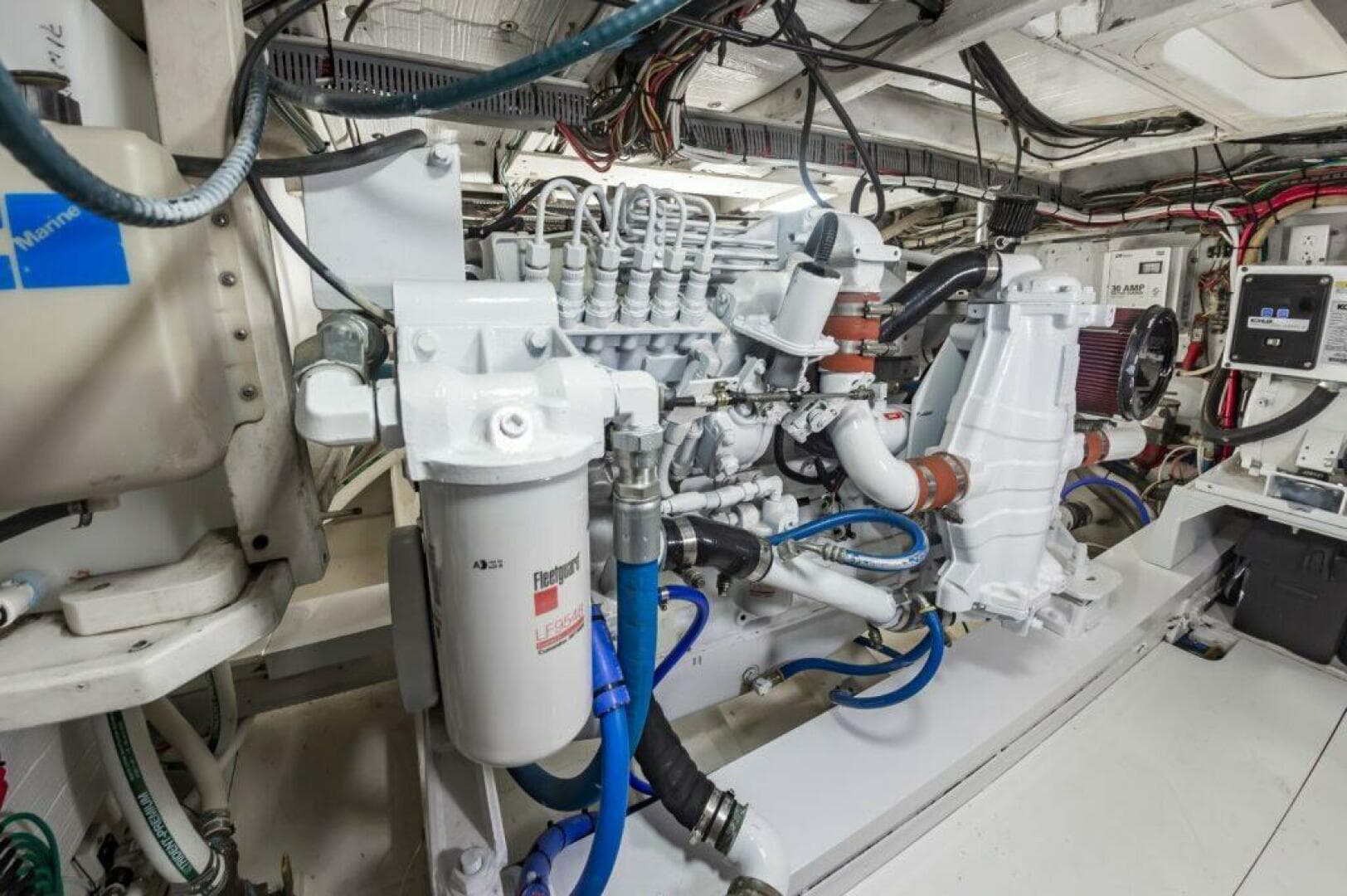 1985 Scarborough 41 Express — photo 40