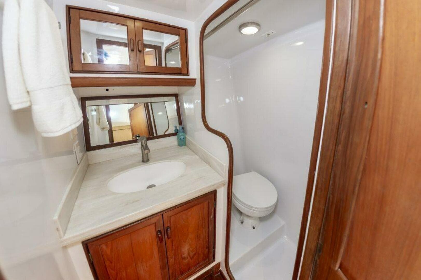 1985 Scarborough 41 Express — photo 35