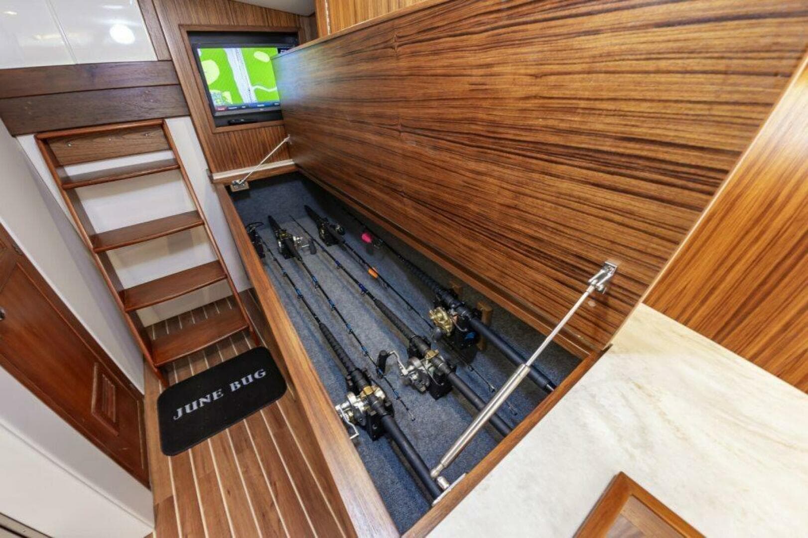 1985 Scarborough 41 Express — photo 28