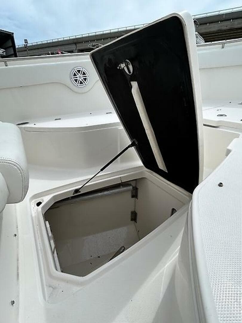 2007 Robalo R300 Center Console — photo 5