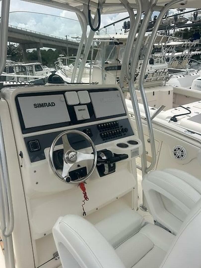 2007 Robalo R300 Center Console — photo 10