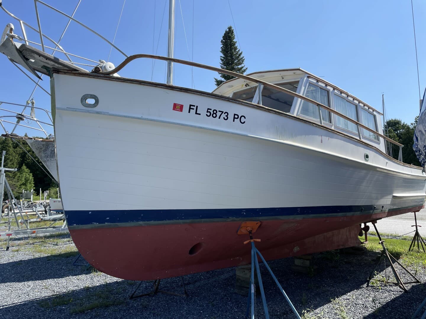 1982 Grand Banks — photo 1