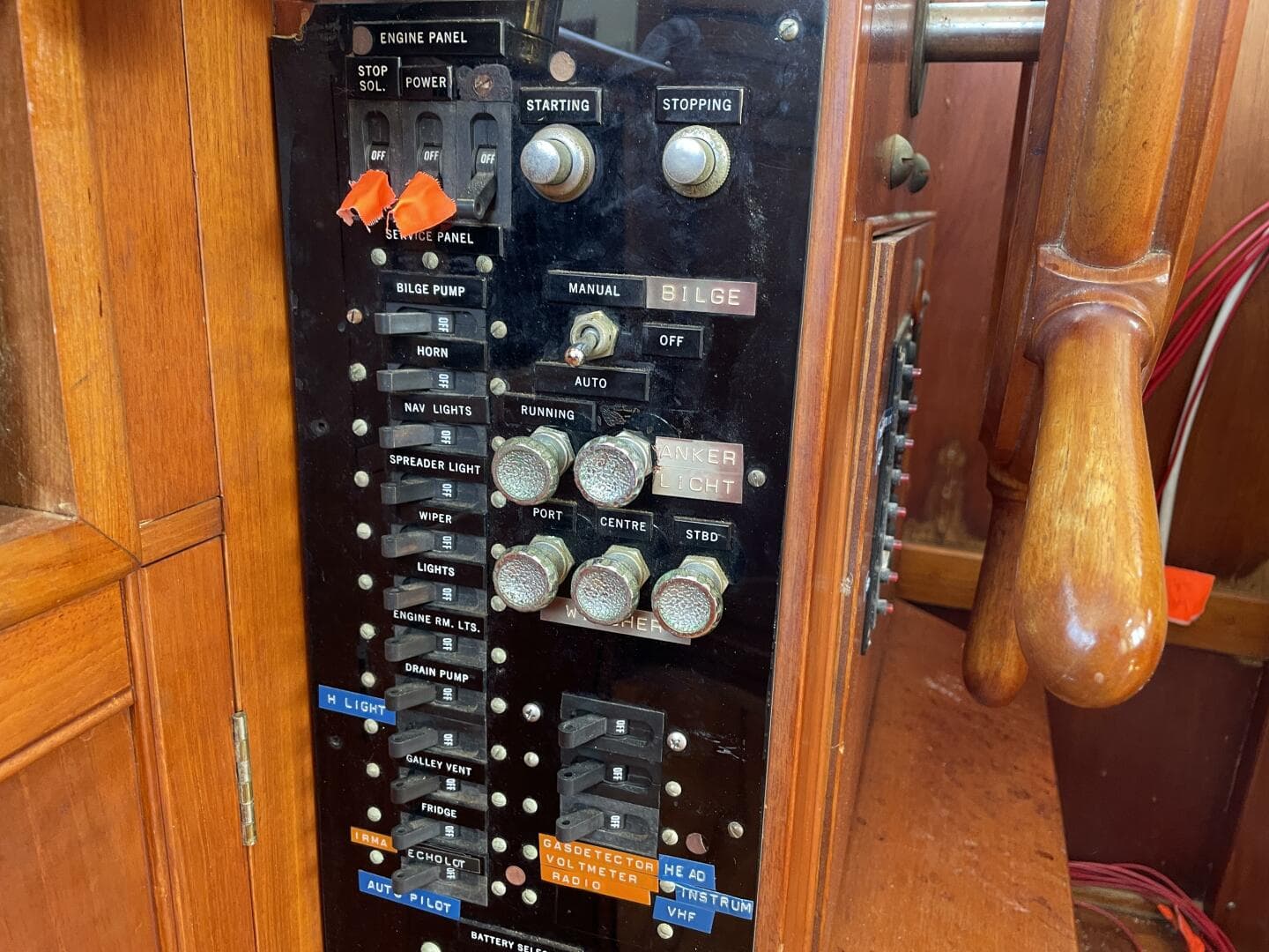 1982 Grand Banks — photo 15