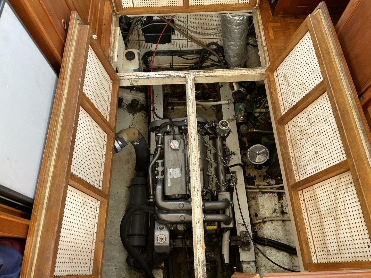 1982 Grand Banks — photo 10