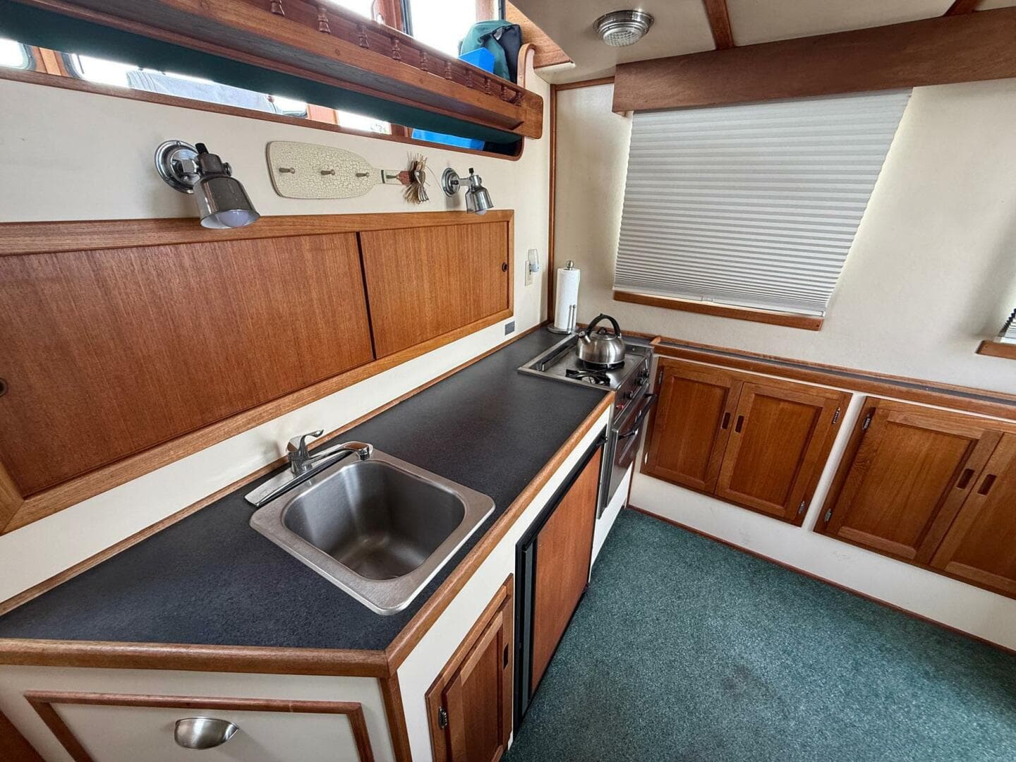 1998 Nordic Tugs Trawler — photo 15