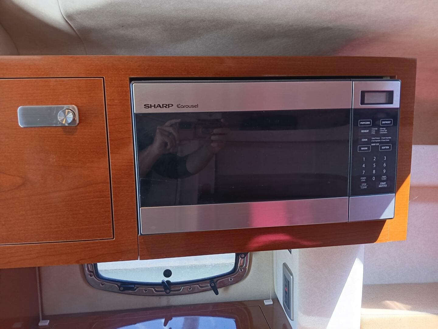 2010 Sea Ray 260 Sundancer — photo 31