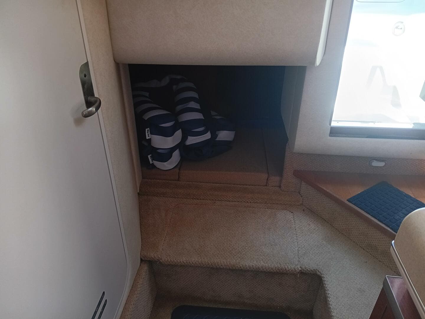 2010 Sea Ray 260 Sundancer — photo 35