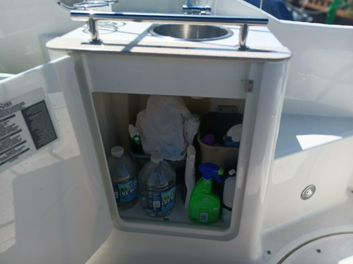 2010 Sea Ray 260 Sundancer — photo 16