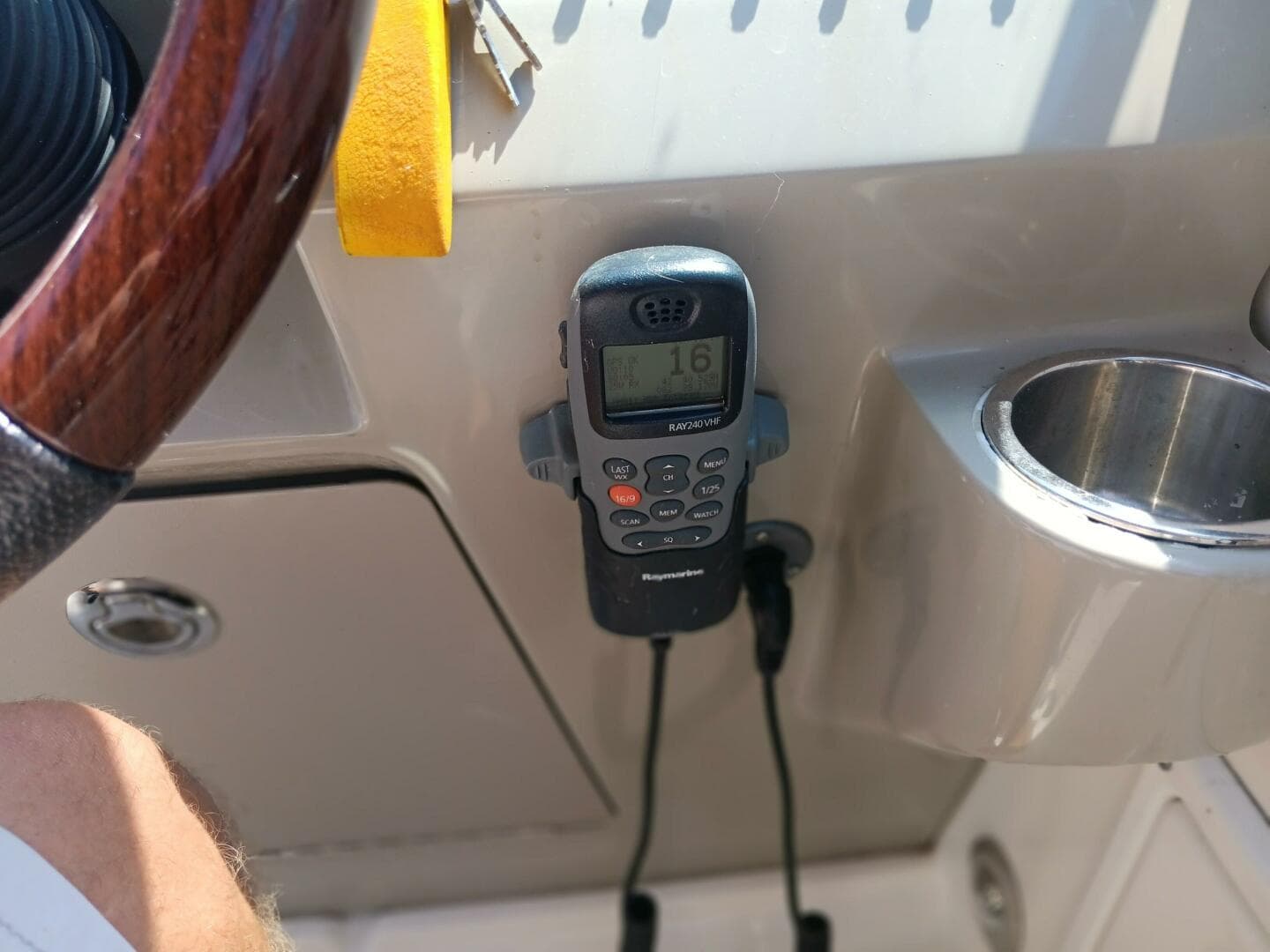 2010 Sea Ray 260 Sundancer — photo 22