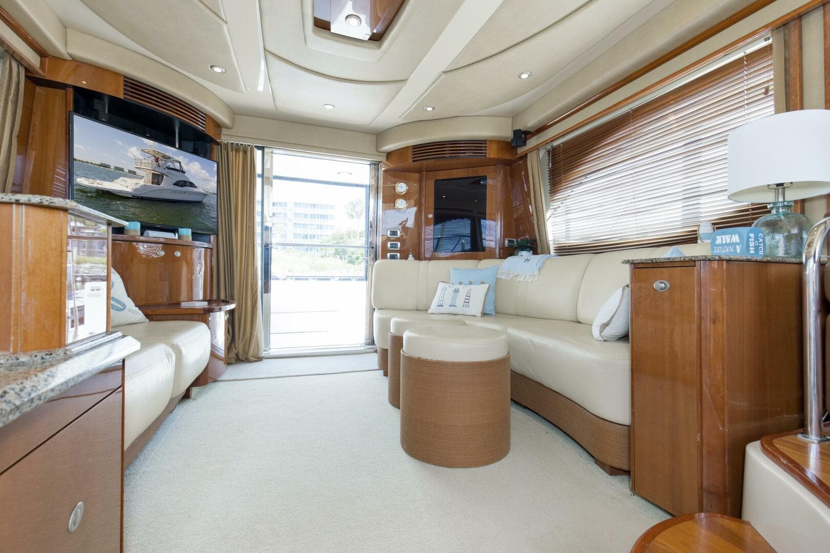 2007 Sea Ray 52 Sedan Bridge — photo 9