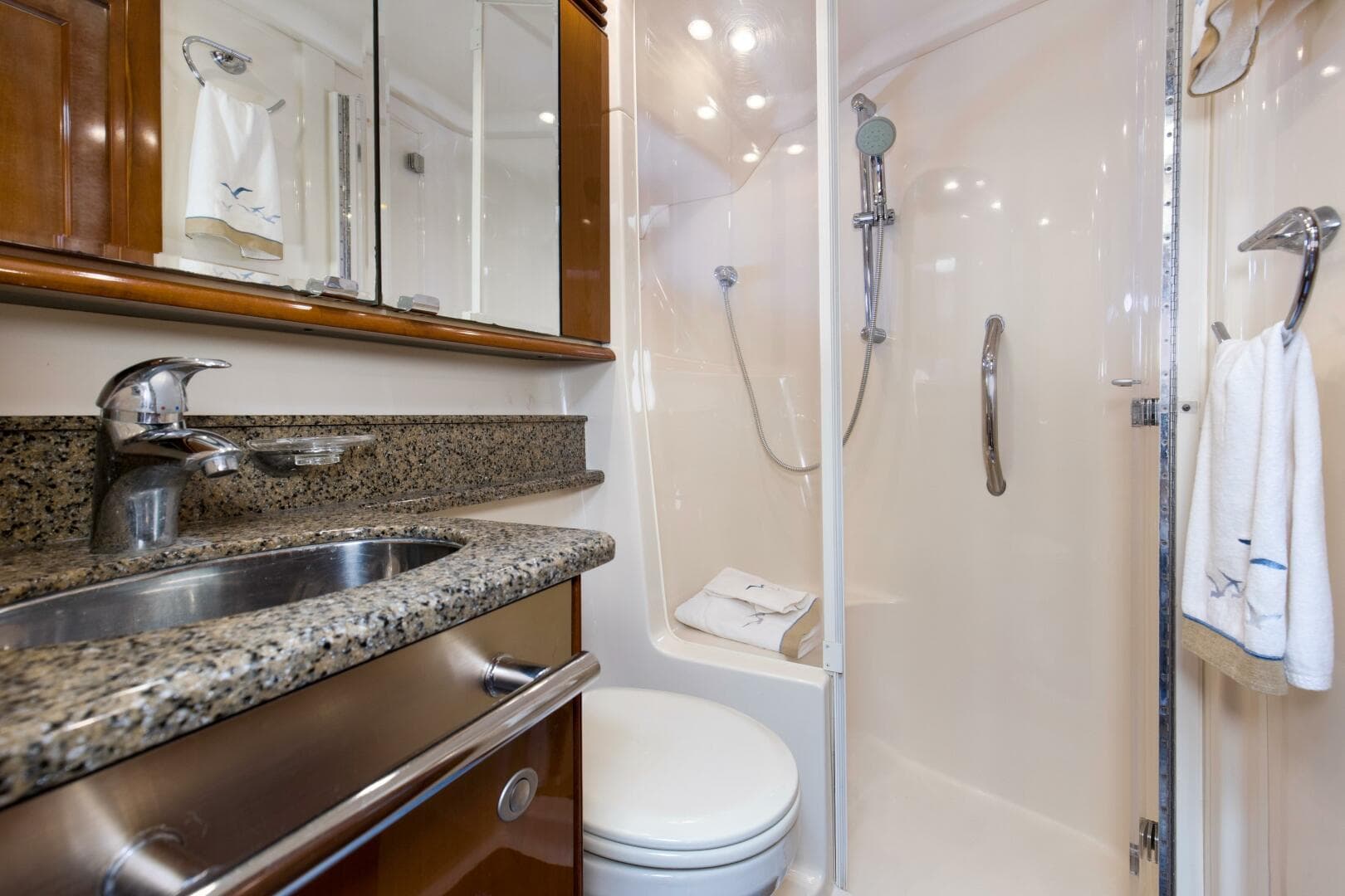 2007 Sea Ray 52 Sedan Bridge — photo 20