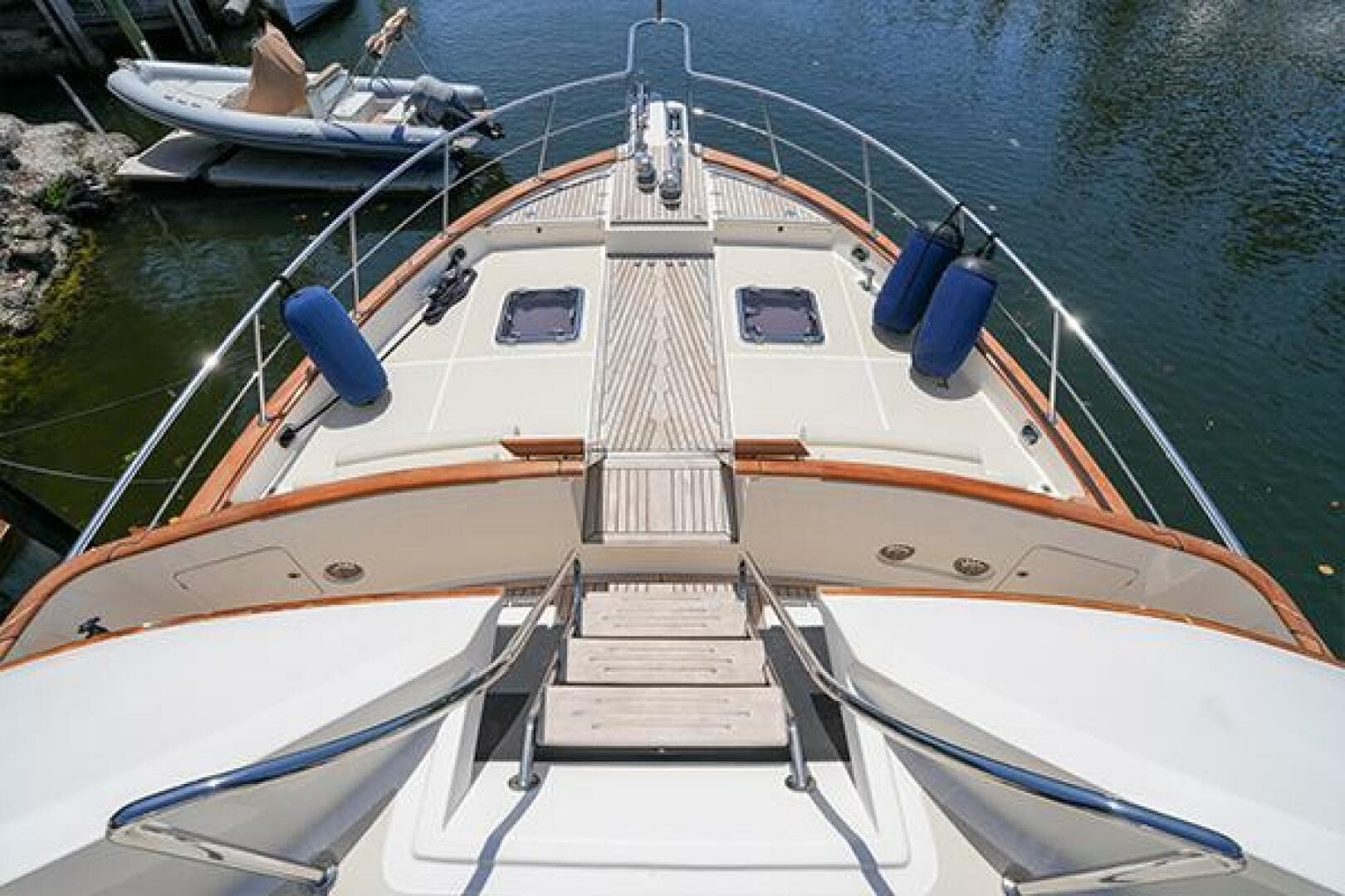 2015 Marlow Explorer 80E-Cb — photo 33