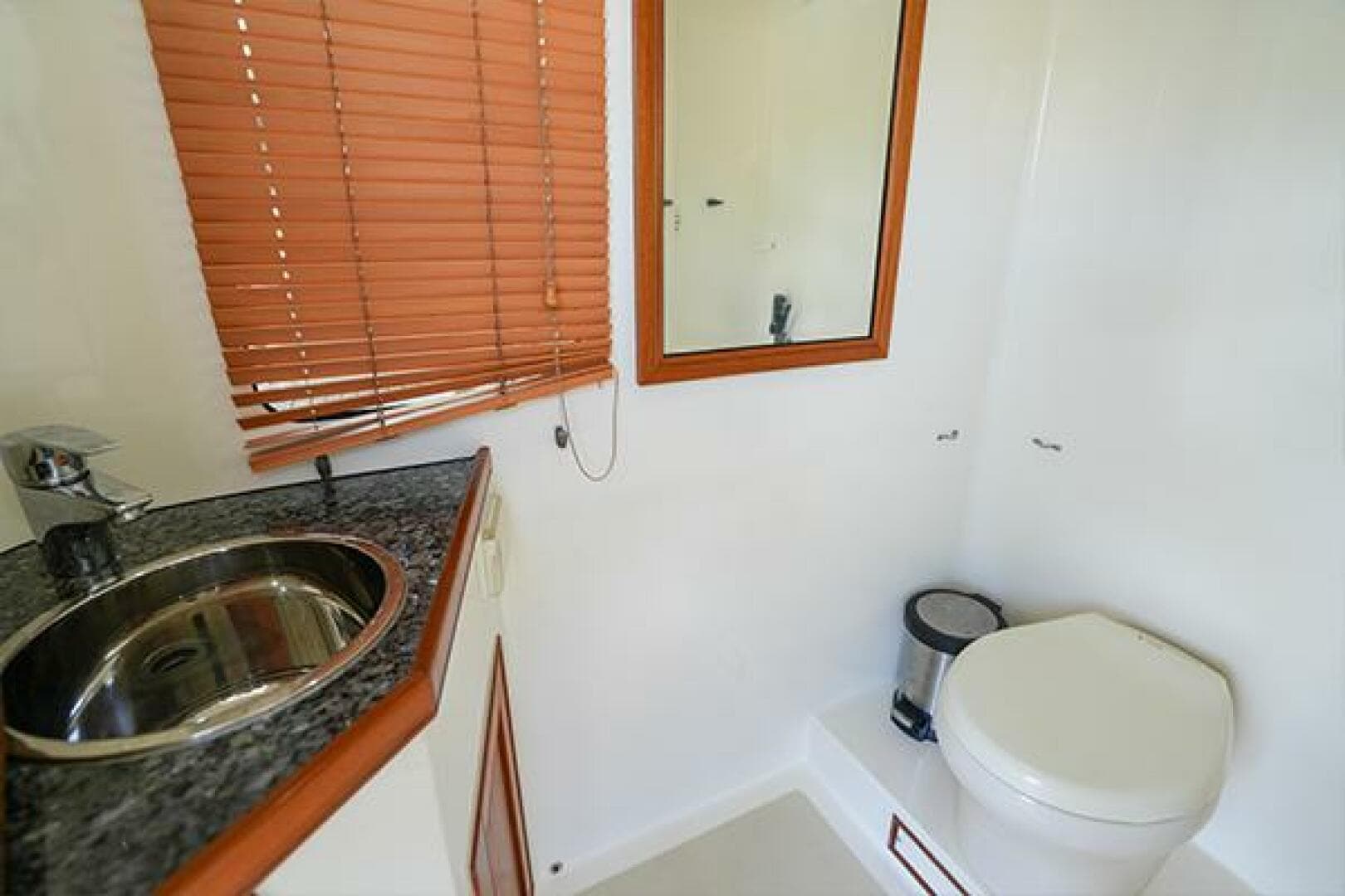 2015 Marlow Explorer 80E-Cb — photo 28