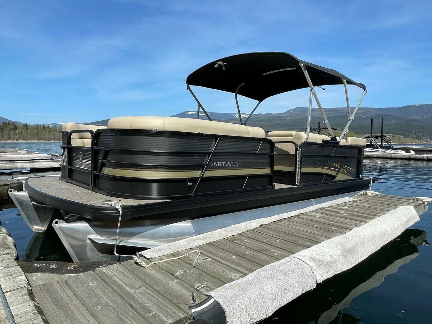 2023 Godfrey Sweetwater Cruise Sw 2186 — photo 1