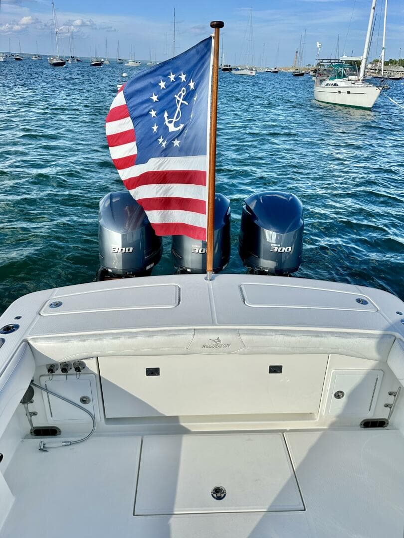 2021 Regulator 34 SS — photo 18