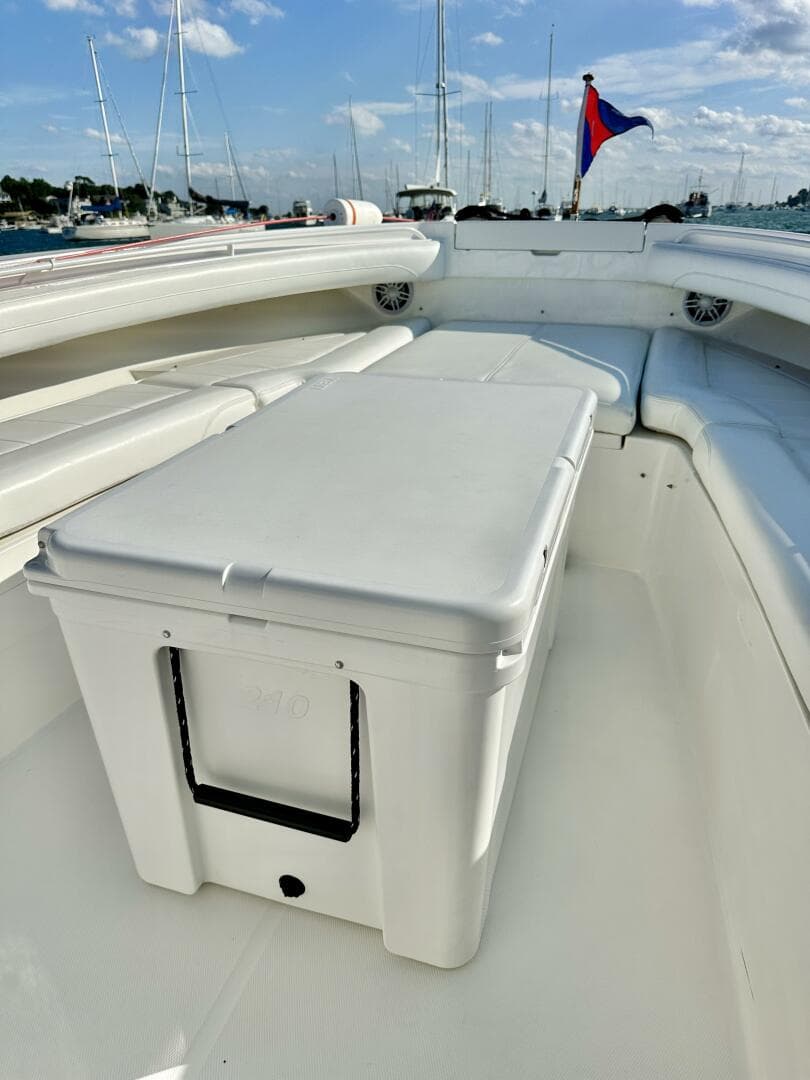 2021 Regulator 34 SS — photo 27