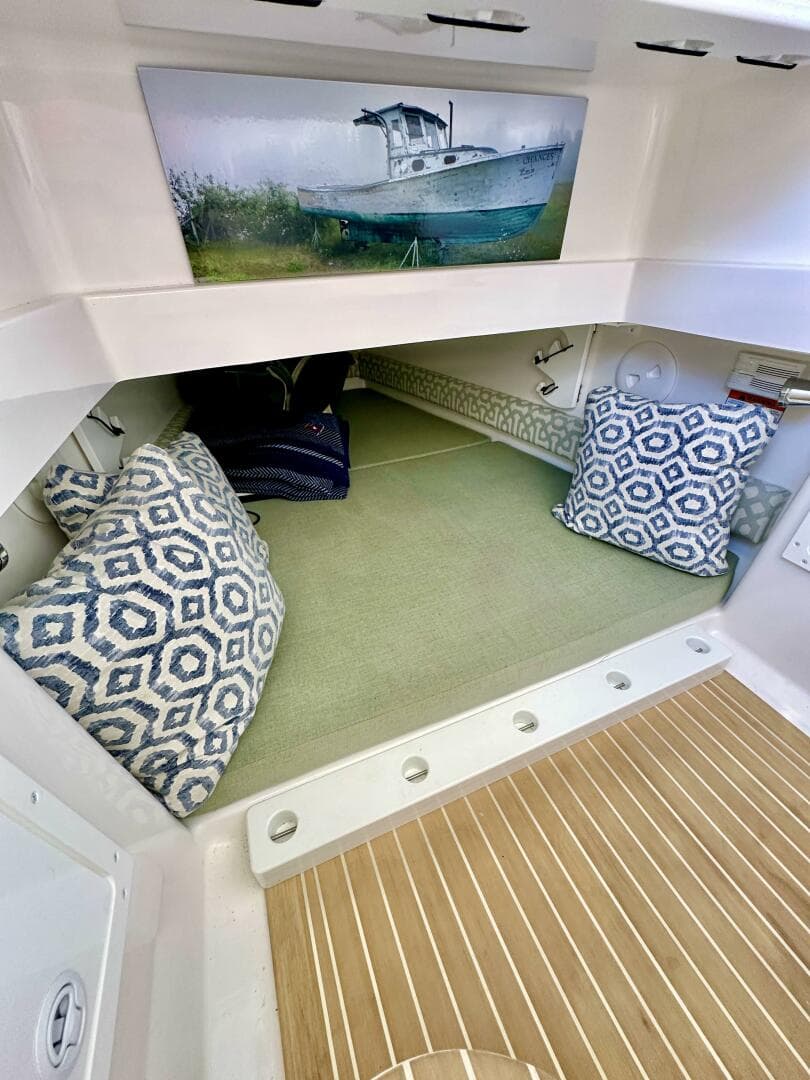 2021 Regulator 34 SS — photo 28