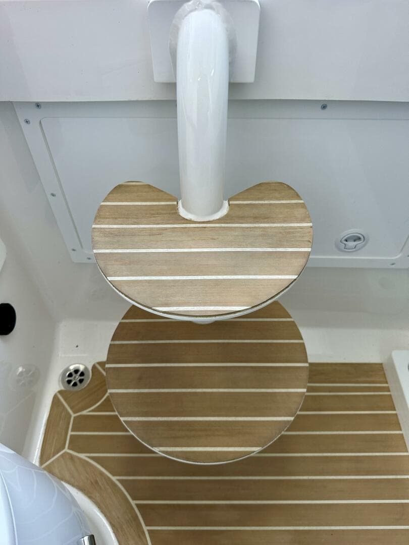 2021 Regulator 34 SS — photo 32