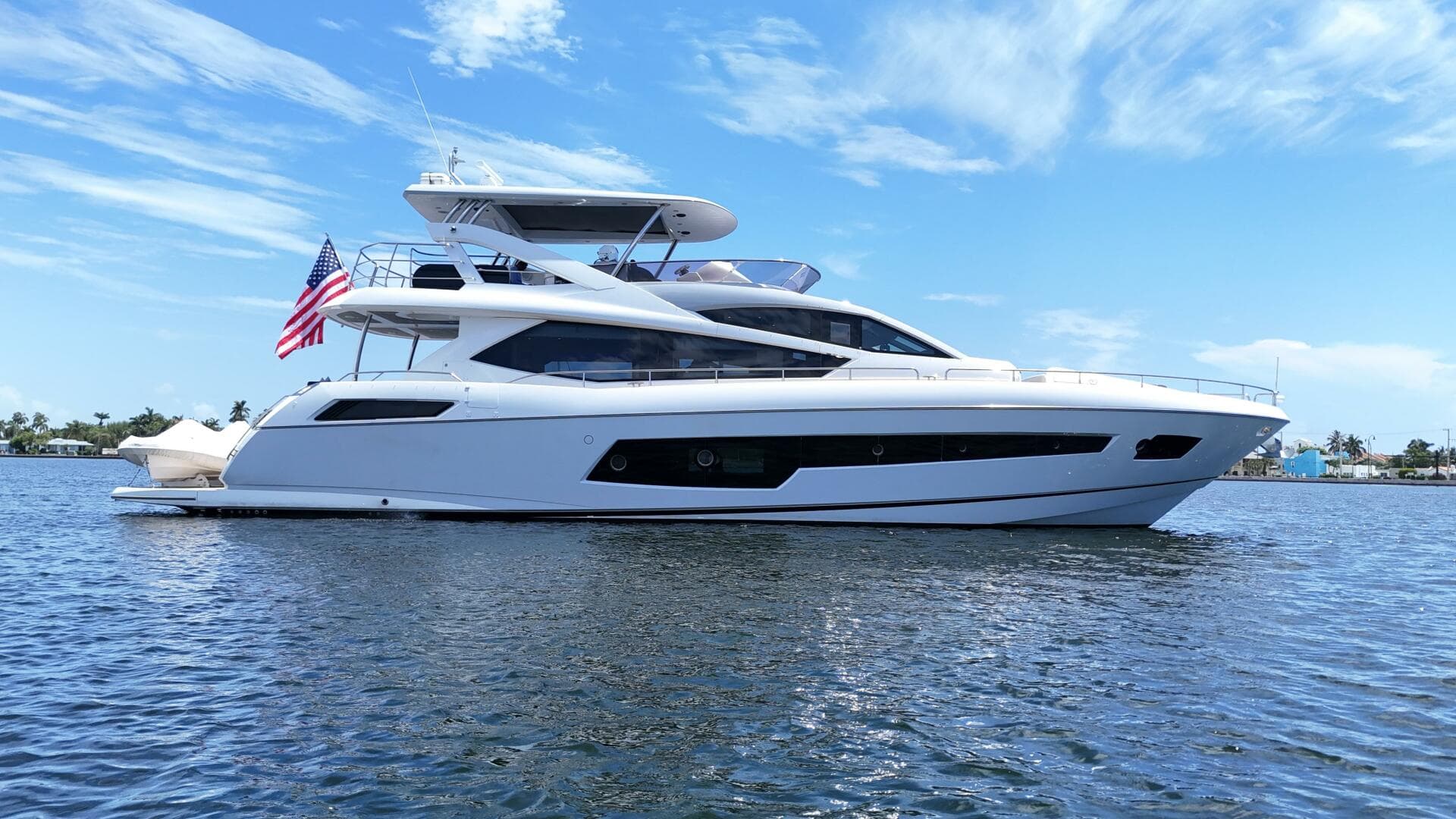 2017 Sunseeker 75 Yacht — photo 2