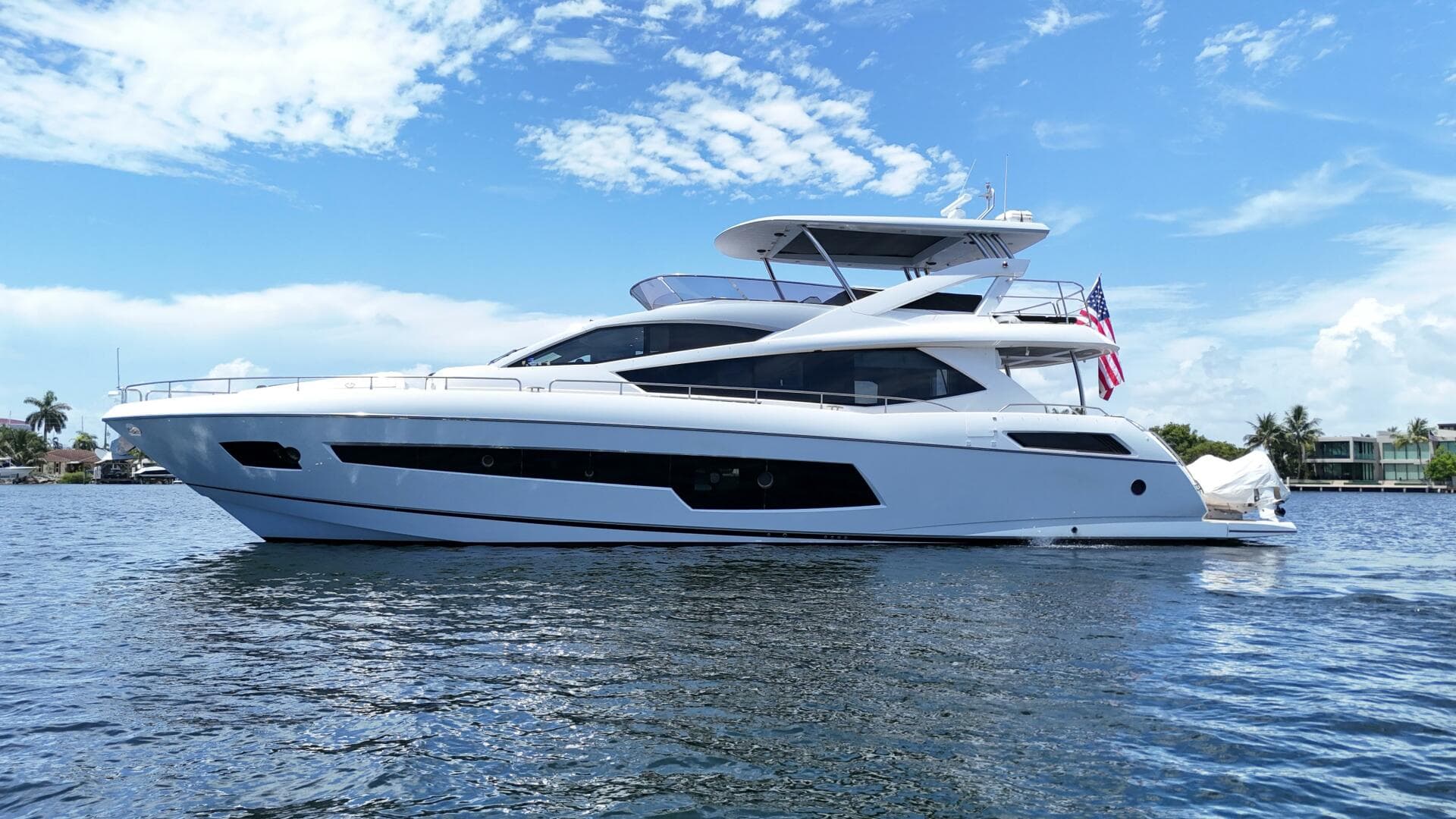 2017 Sunseeker 75 Yacht — photo 1