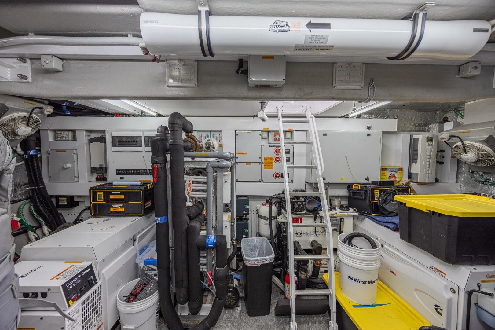 2017 Sunseeker 75 Yacht — photo 56