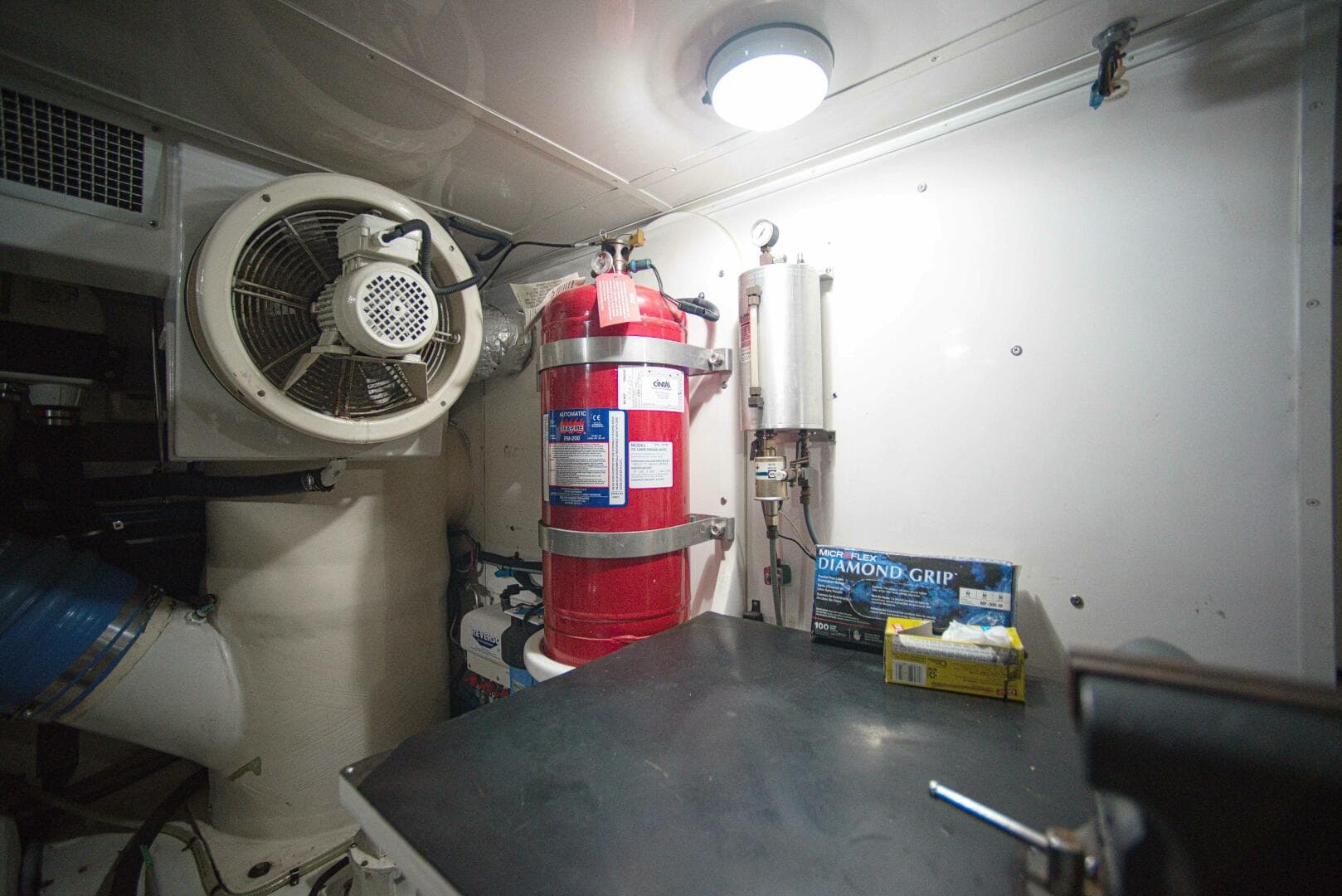 2011 Marlow Explorer 70E — photo 43