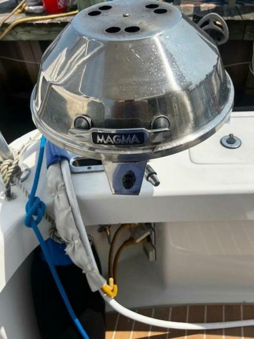 2000 Mainship 390 — photo 4