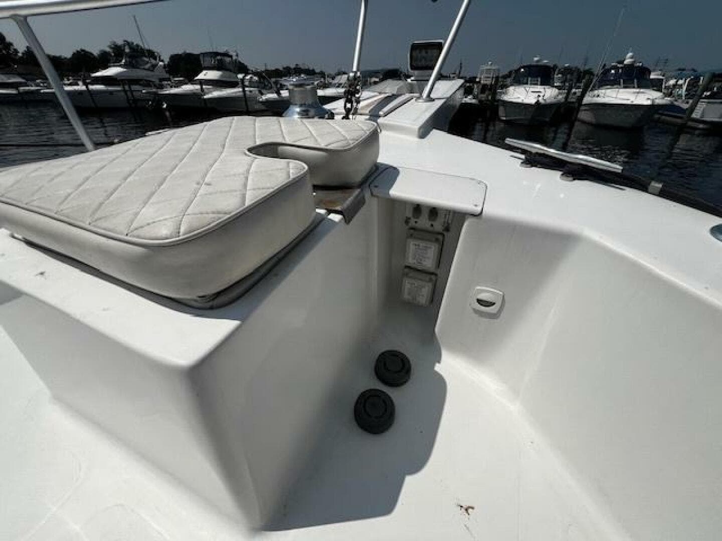 2000 Mainship 390 — photo 11