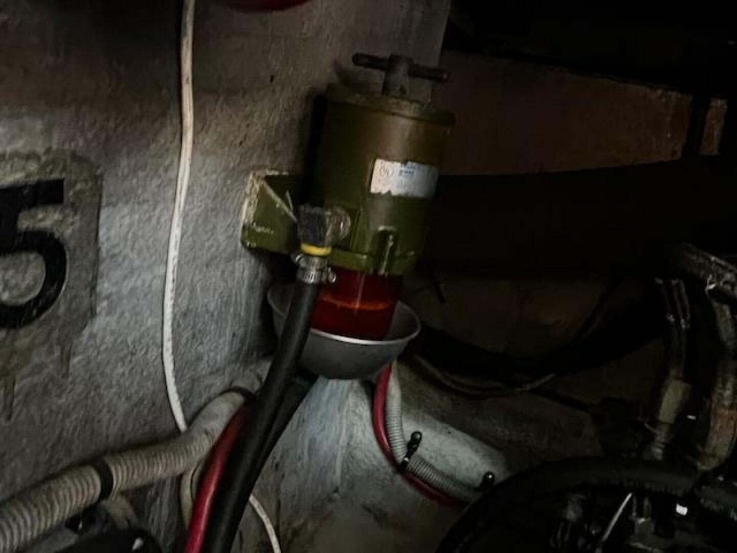 2000 Mainship 390 — photo 65