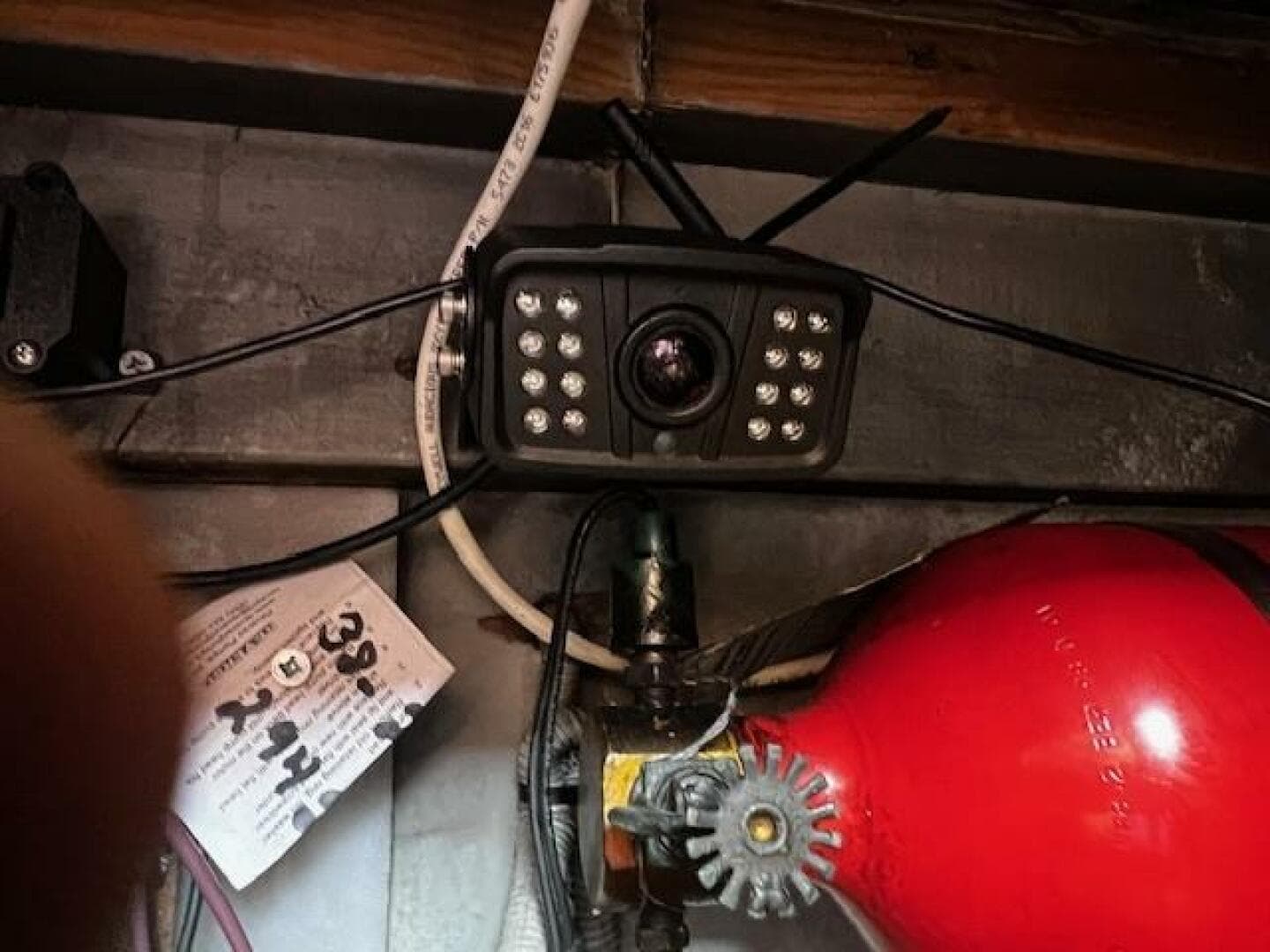 2000 Mainship 390 — photo 79