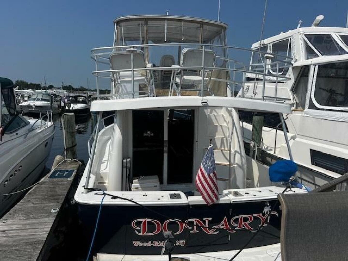 2000 Mainship 390 — photo 2