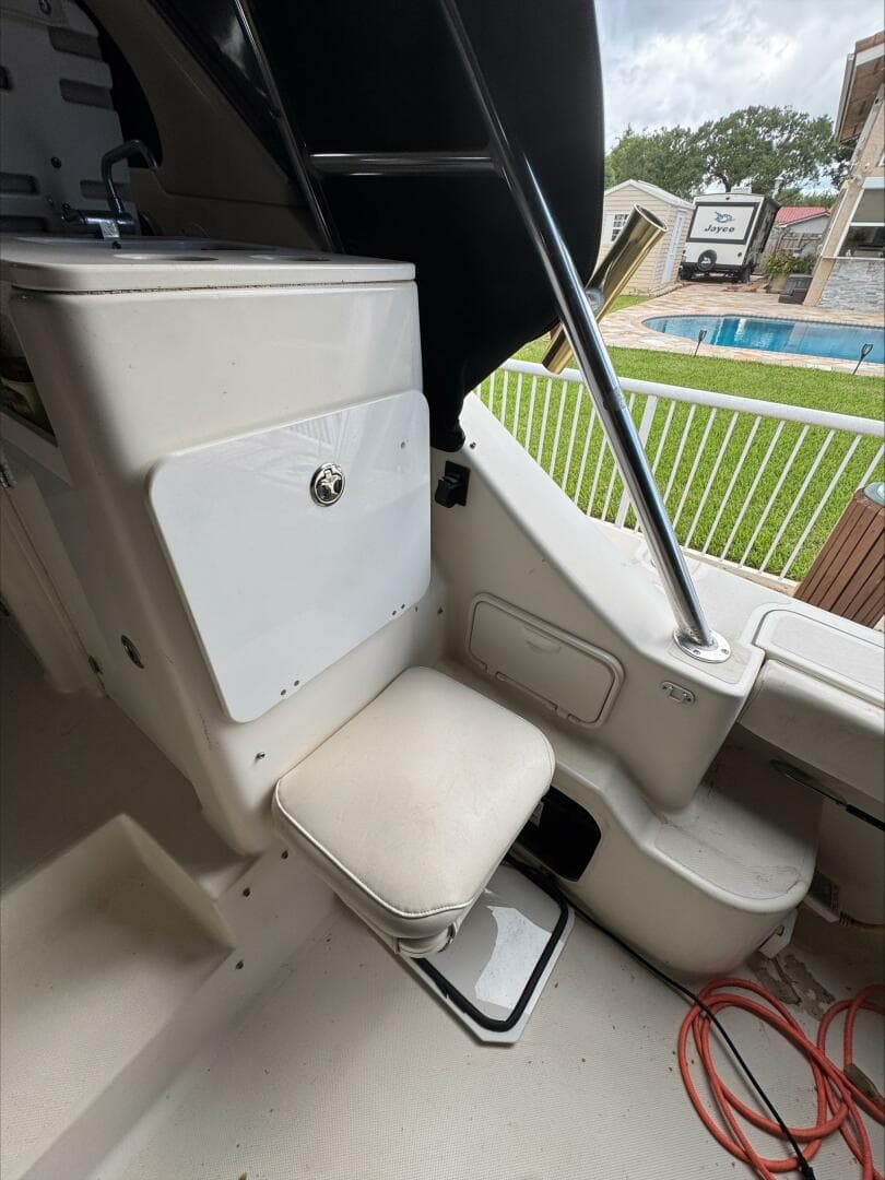 2007 Pursuit 335 Offshore — photo 24