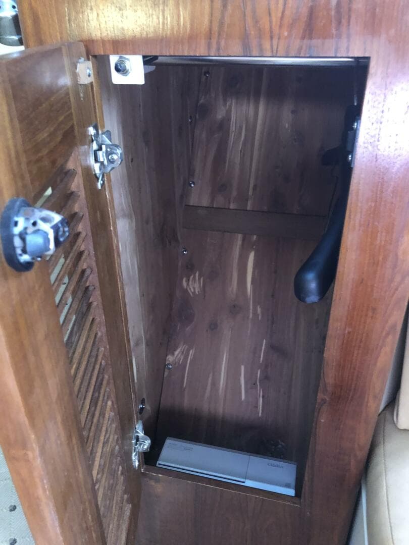 2007 Pursuit 335 Offshore — photo 28