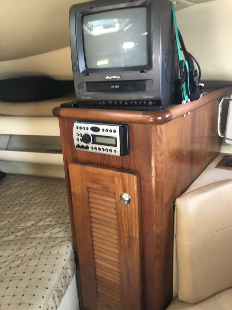 2007 Pursuit 335 Offshore — photo 29