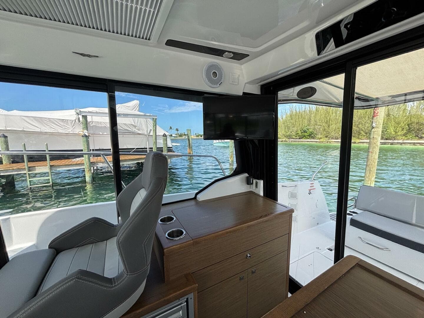 2020 Jeanneau Nc 895 — photo 3