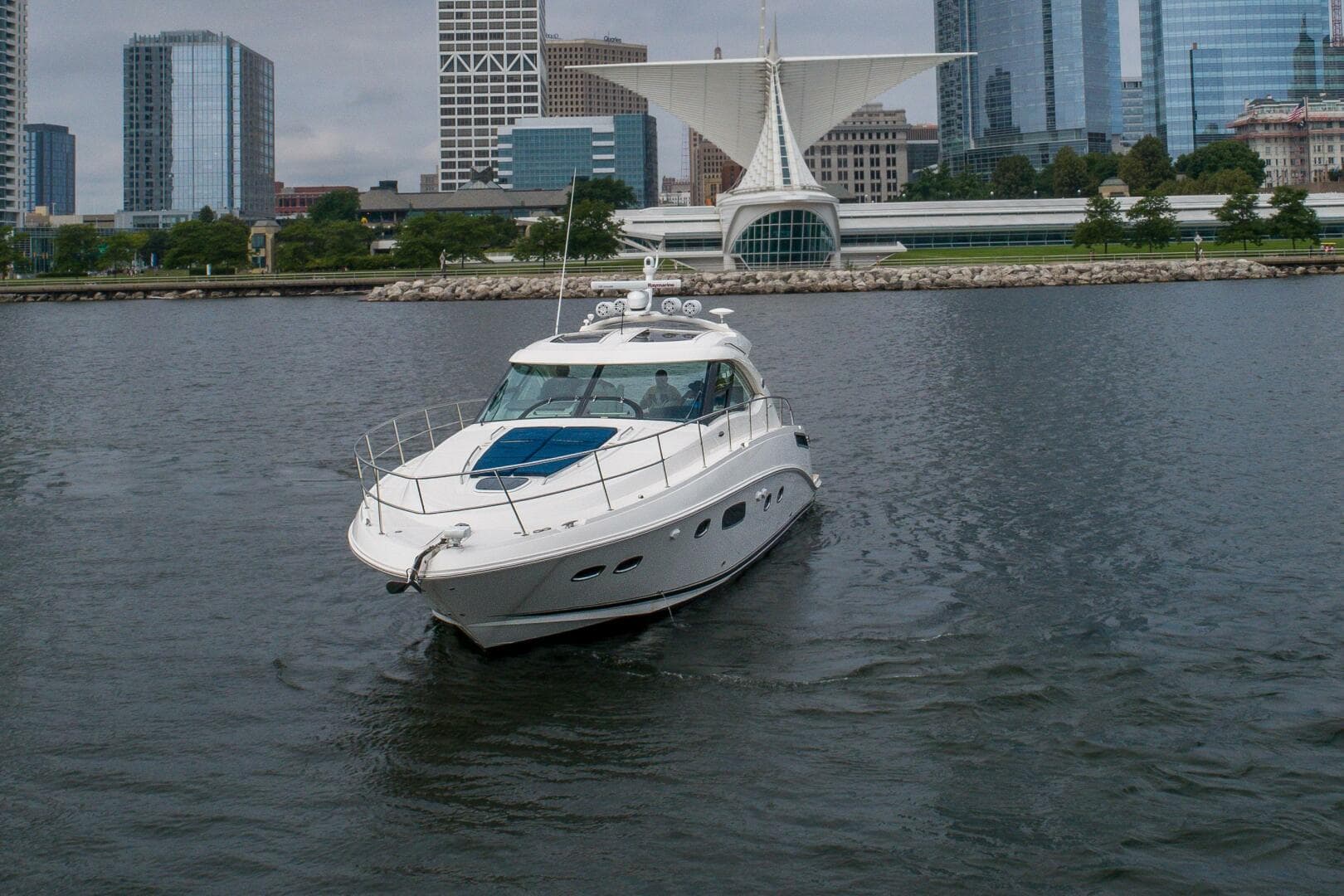 2009 Sea Ray 470 Sundancer — photo 2