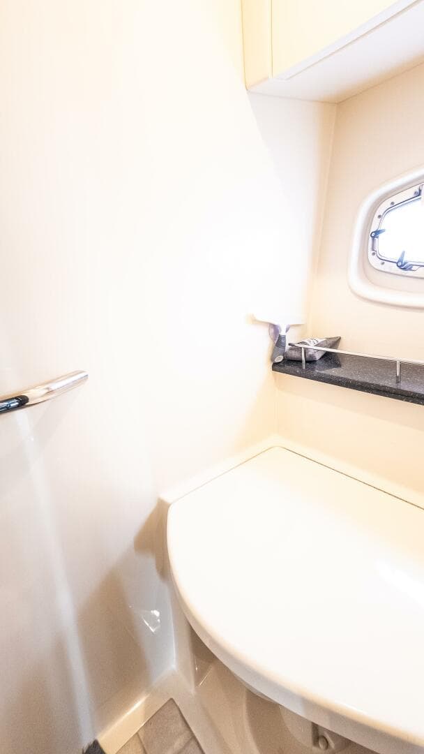 2009 Sea Ray 470 Sundancer — photo 47