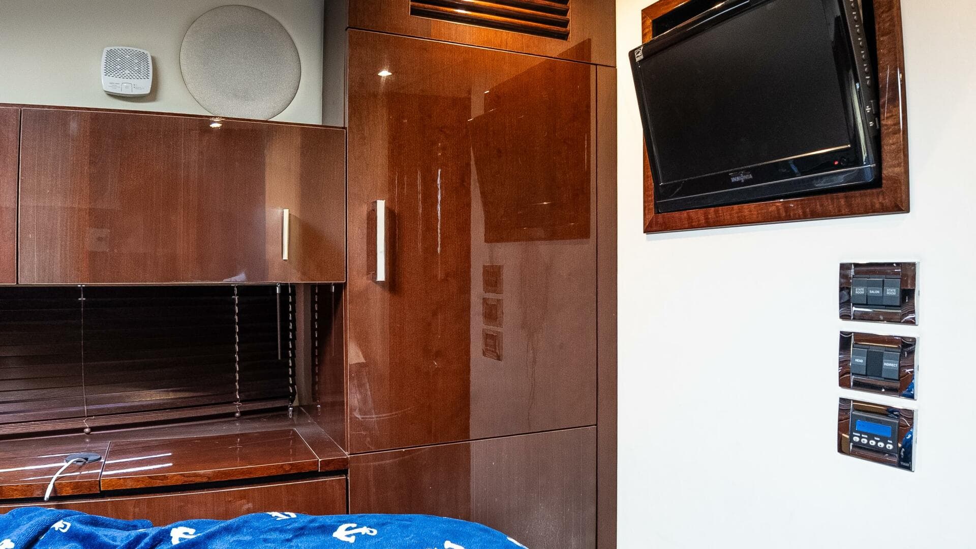 2009 Sea Ray 470 Sundancer — photo 38