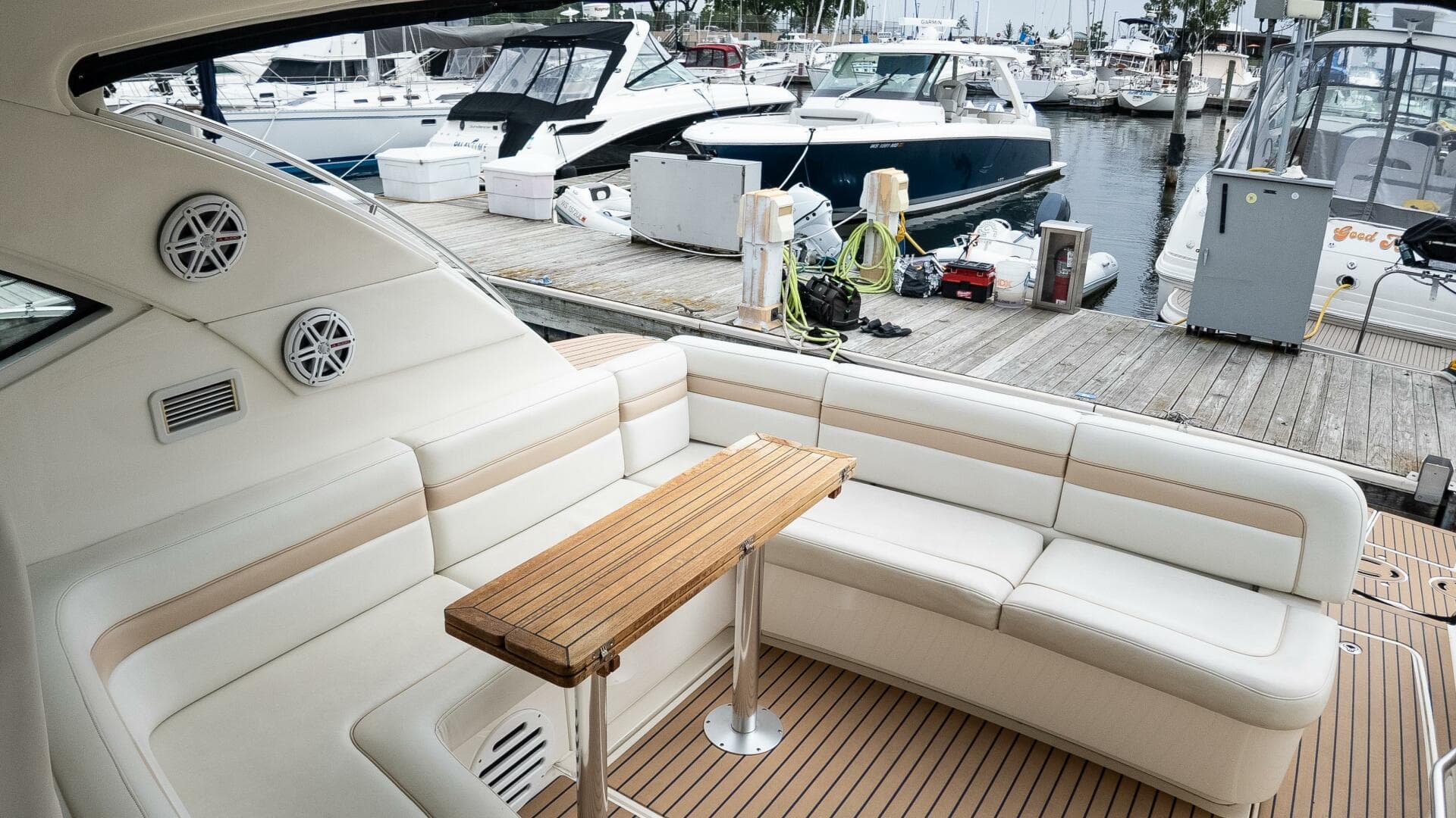 2009 Sea Ray 470 Sundancer — photo 22