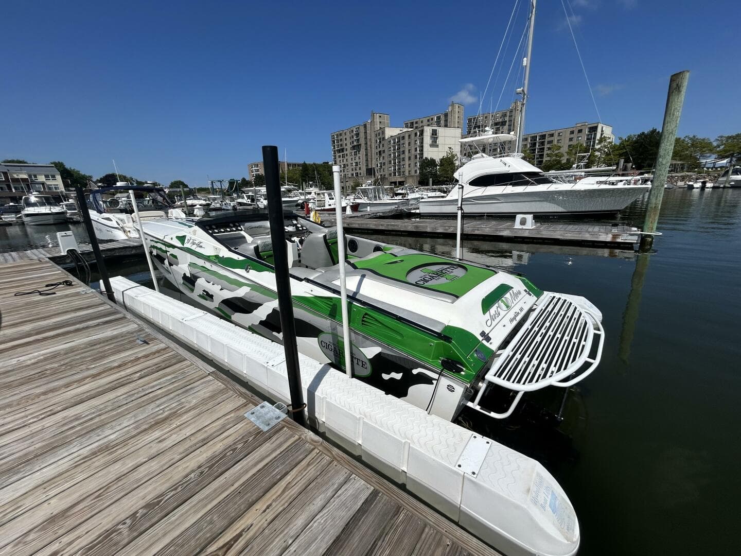 2002 Cigarette Top Gun — photo 4