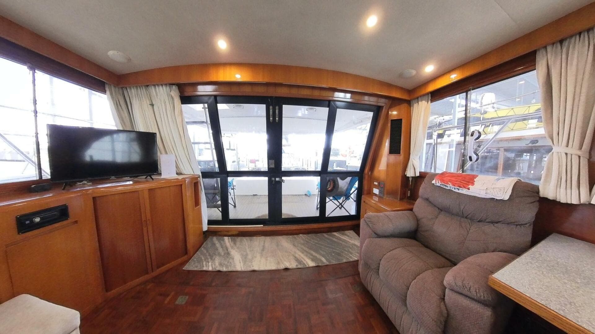 1998 Ocean Alexander 500 Sport Sedan — photo 11