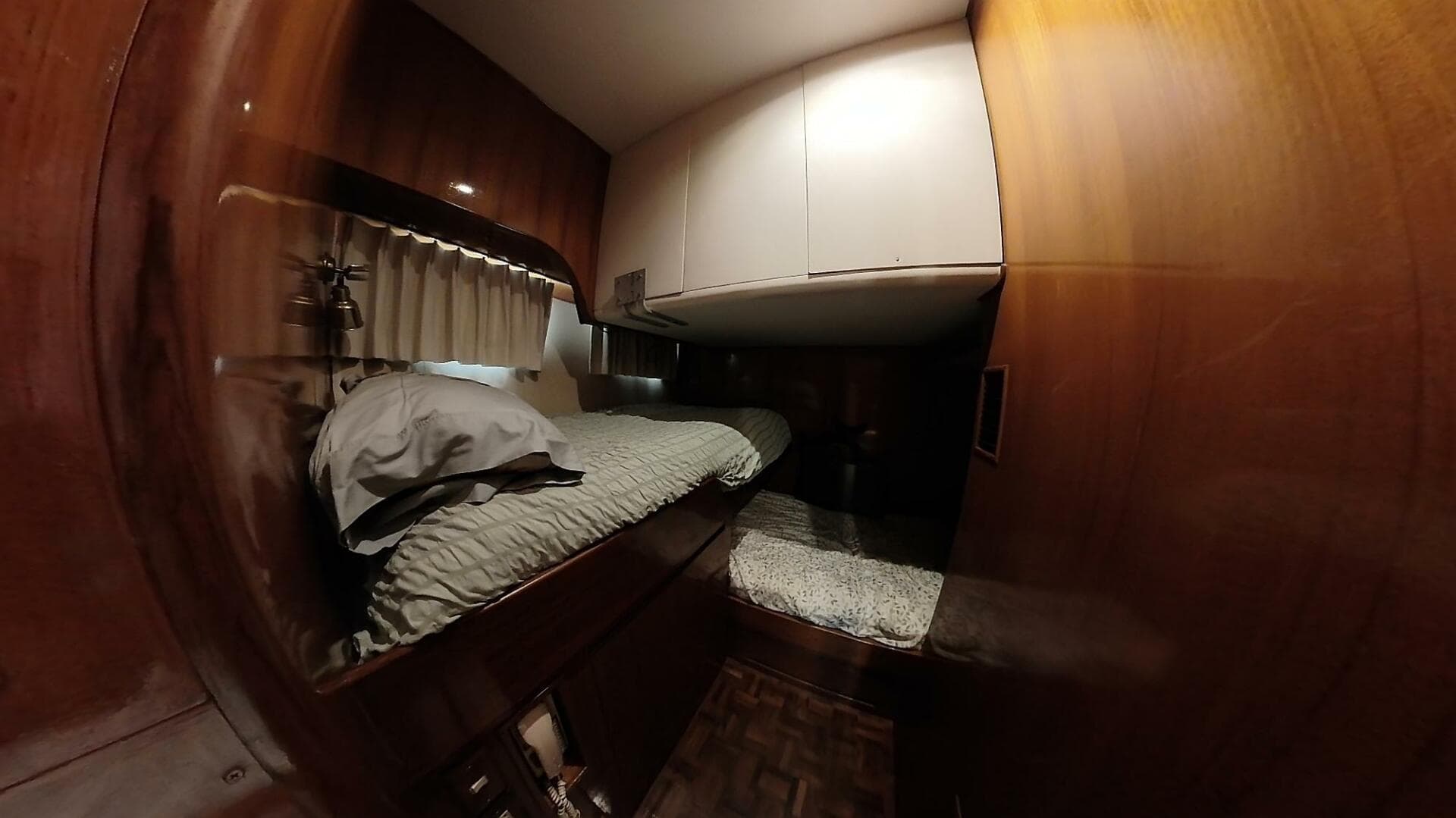 1998 Ocean Alexander 500 Sport Sedan — photo 28