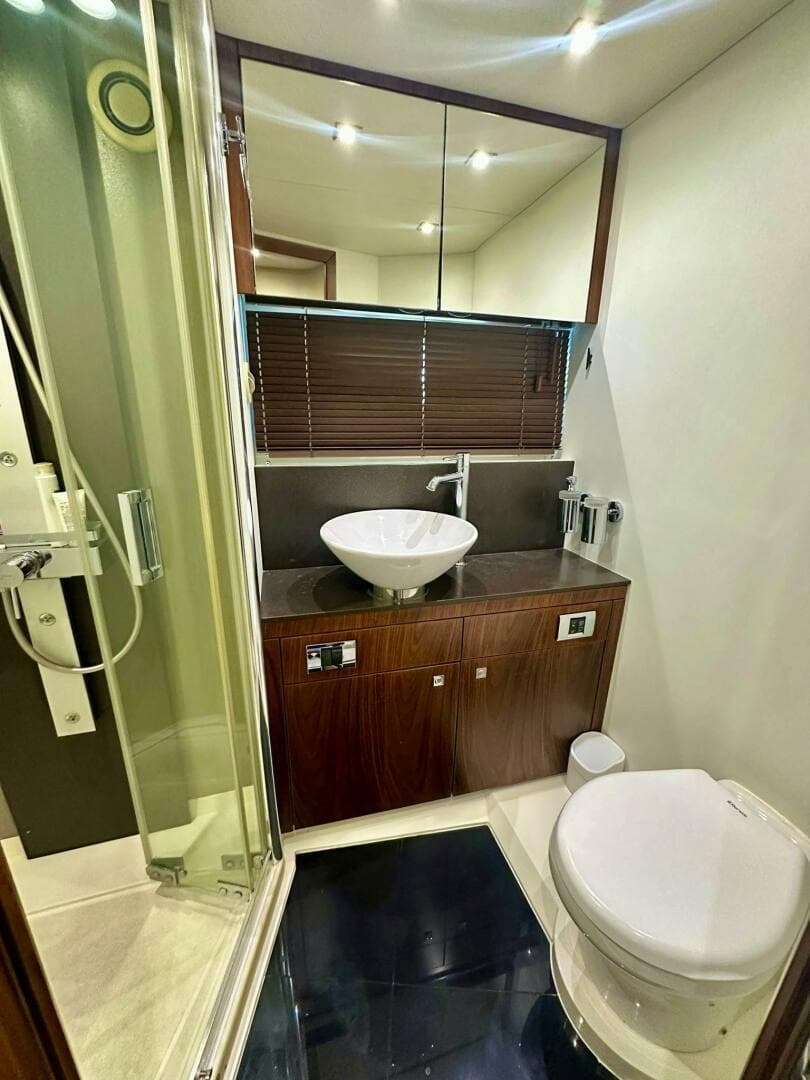 2013 Sunseeker 53 Manhattan — photo 14