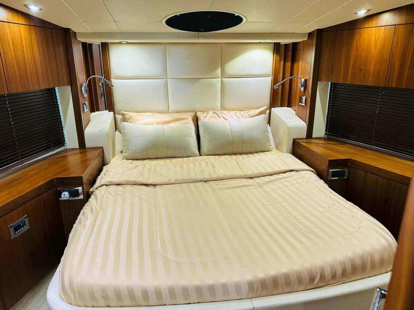 2013 Sunseeker 53 Manhattan — photo 15