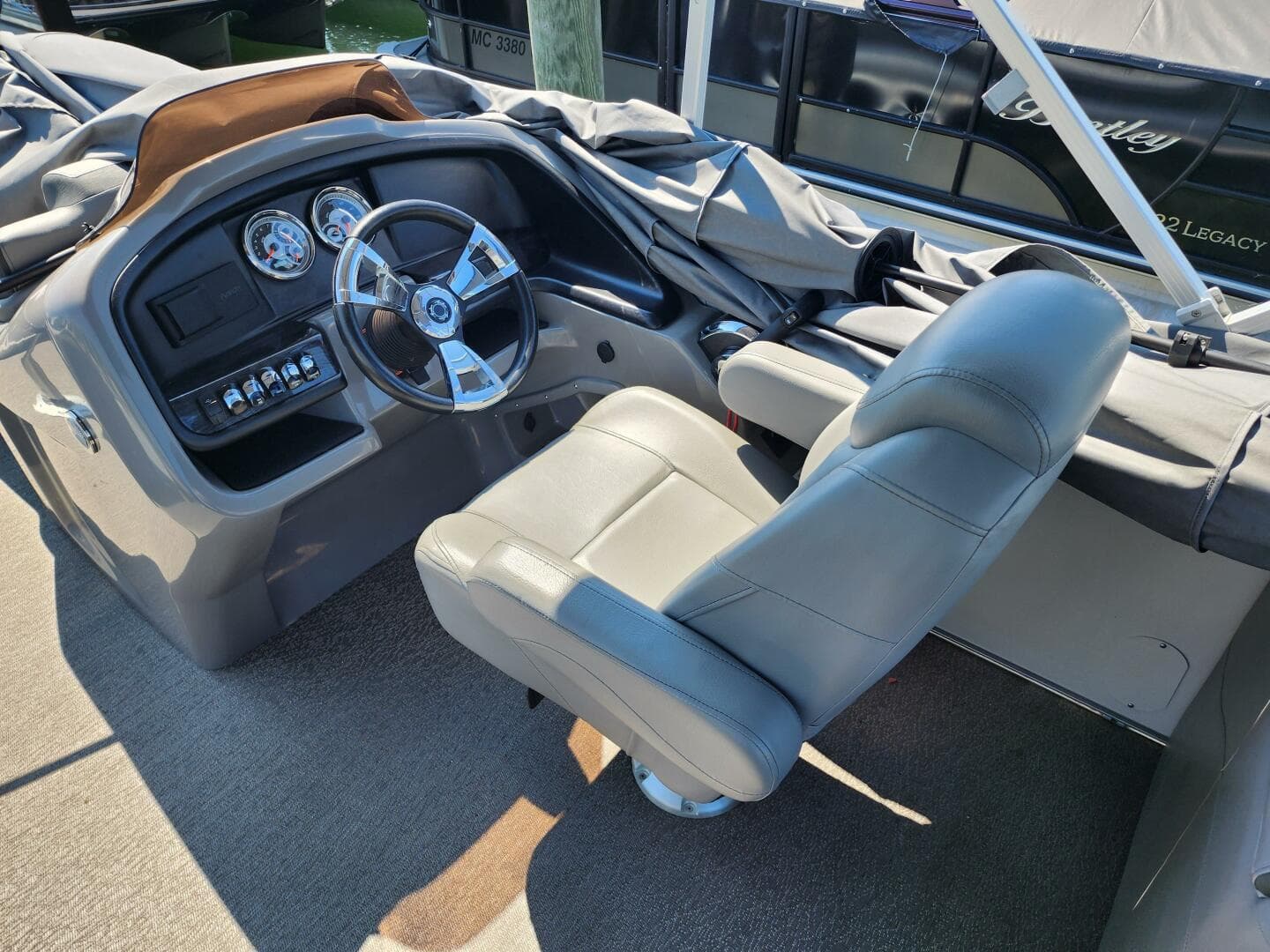 2021 Avalon — photo 6