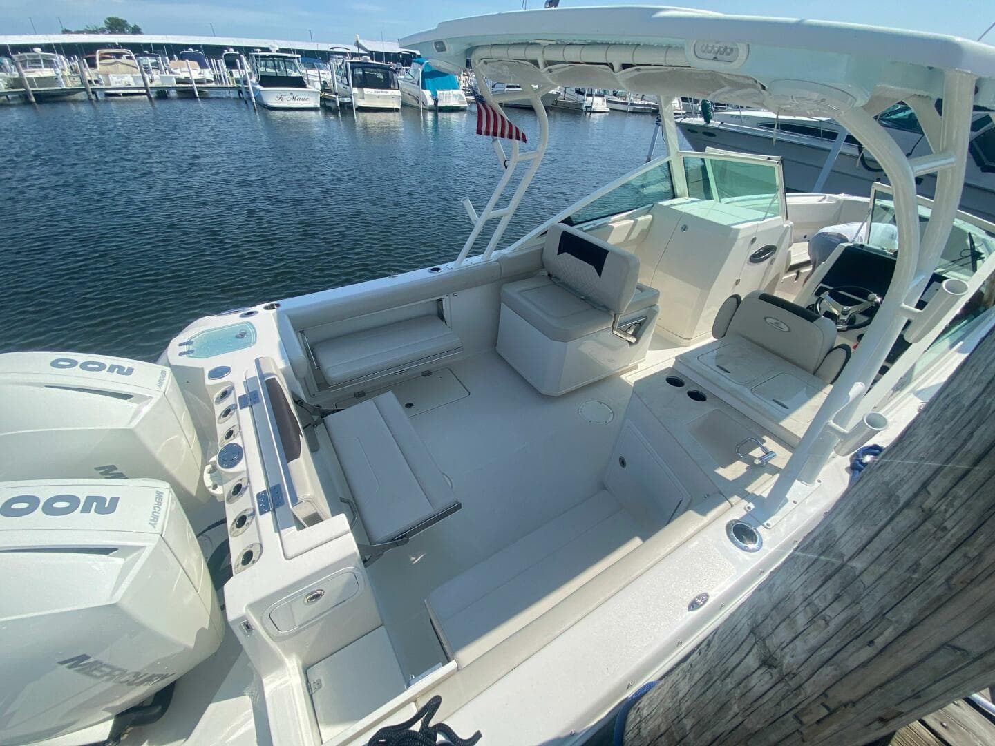 2022 Sailfish 276 Dual Console — photo 2