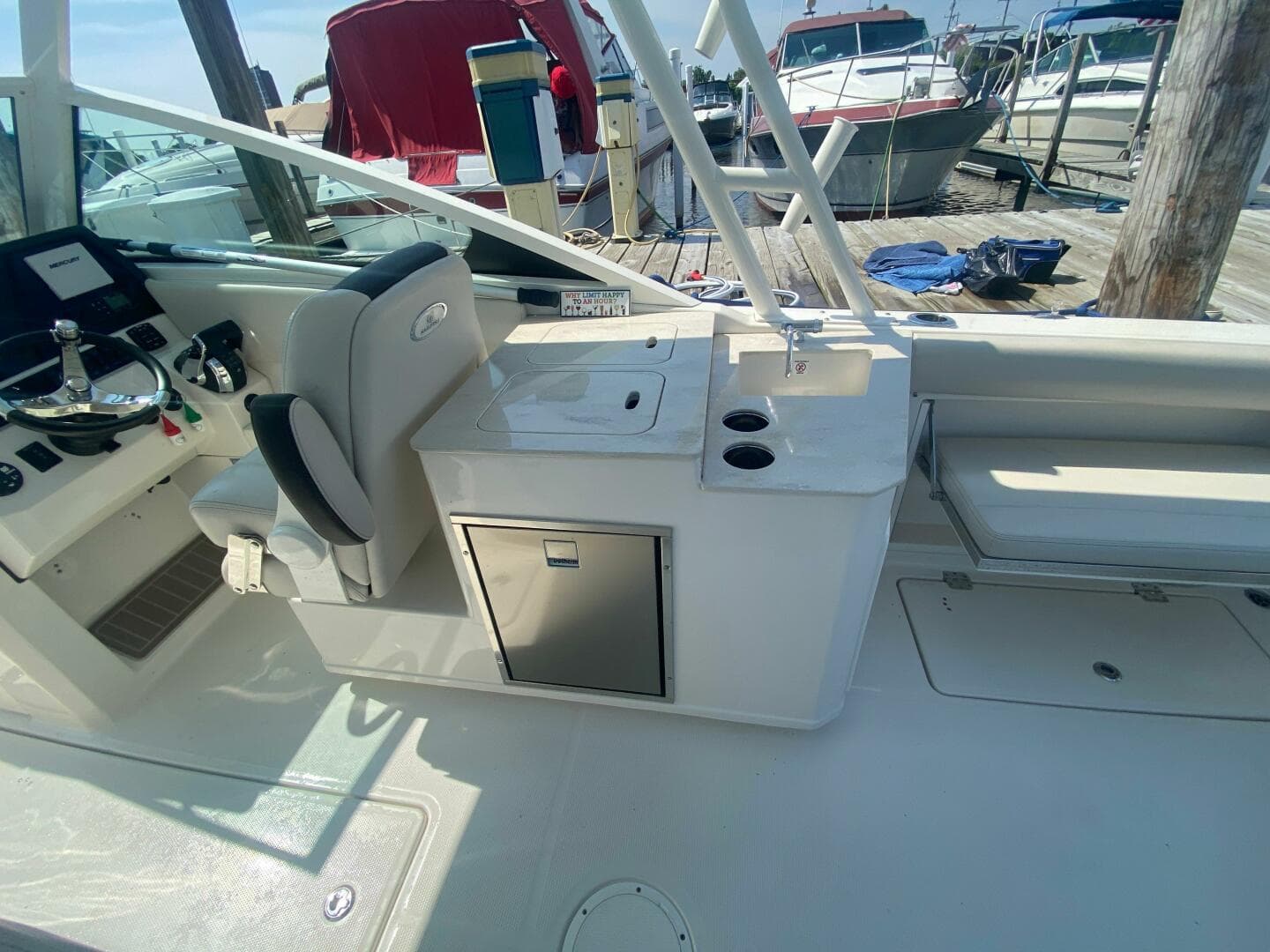 2022 Sailfish 276 Dual Console — photo 16