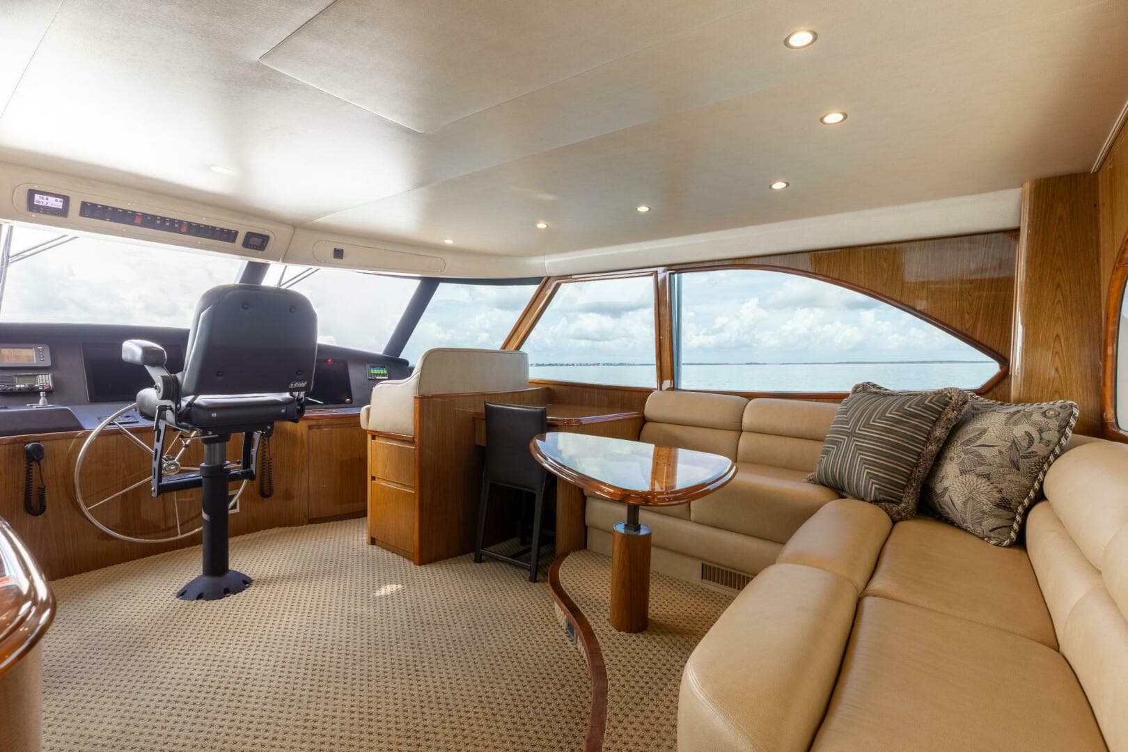 2012 Viking 76 Enclosed Flybridge — photo 33