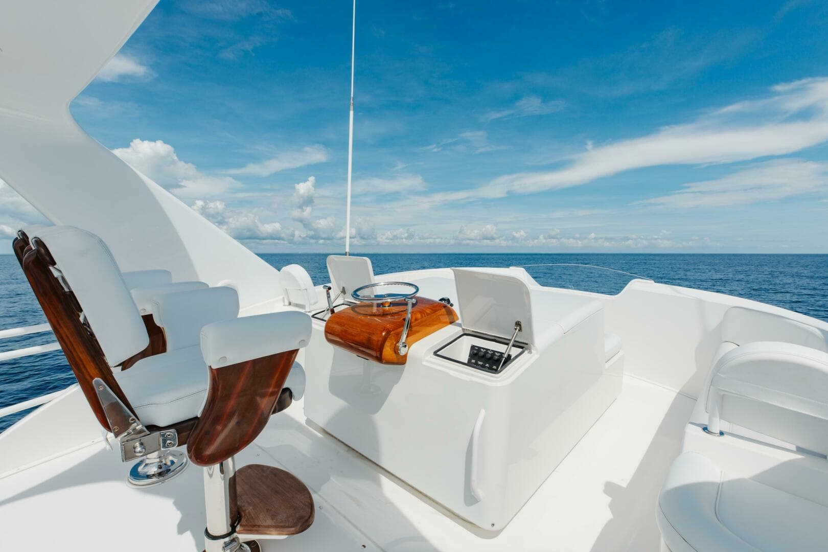 2012 Viking 76 Enclosed Flybridge — photo 37