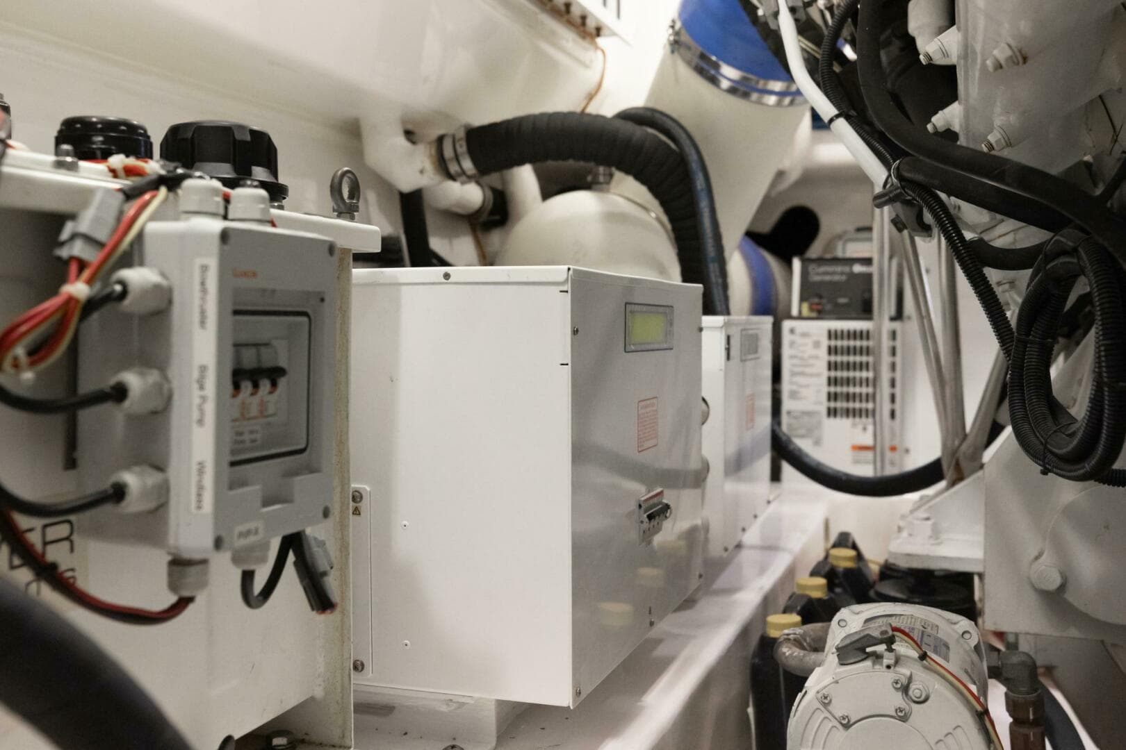 2012 Viking 76 Enclosed Flybridge — photo 51